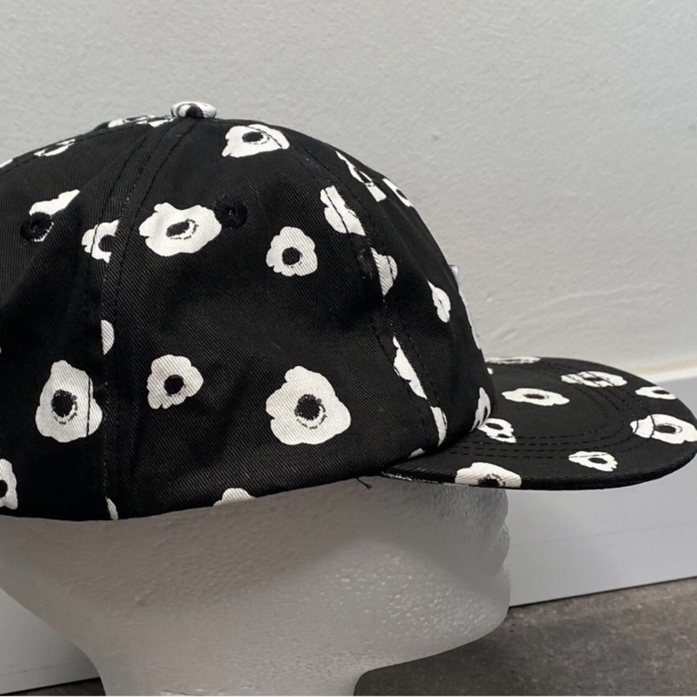 Wesc Han’s Poppy Patterned Black and White strapback cap - hat - Picture 3 of 10